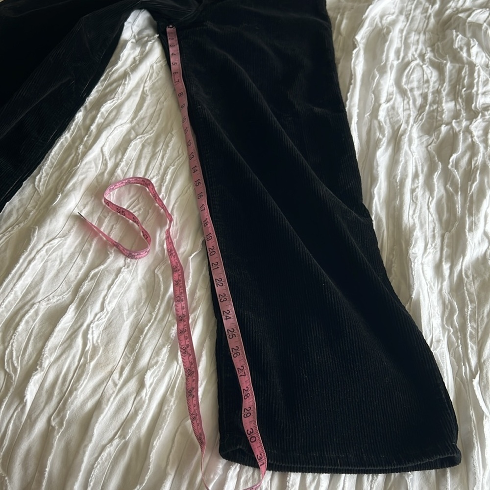 Universal Thread Relaxed Wide Leg Corduroy Pants - Picture 5 of 9